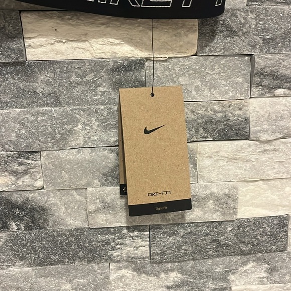 New! Nike Pro women's crop bra top - Picture 3 of 5